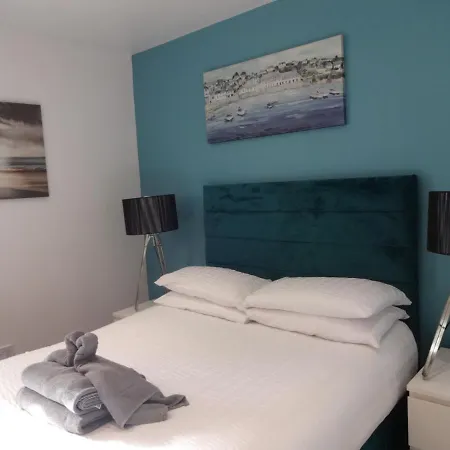 Dandy Lodge, Holiday home